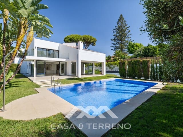 4 quarto Moradia para venda em San Pedro de Alcántara Pueblo, Marbella com piscina garagem - 2 495 000 € (Ref: 9695259)