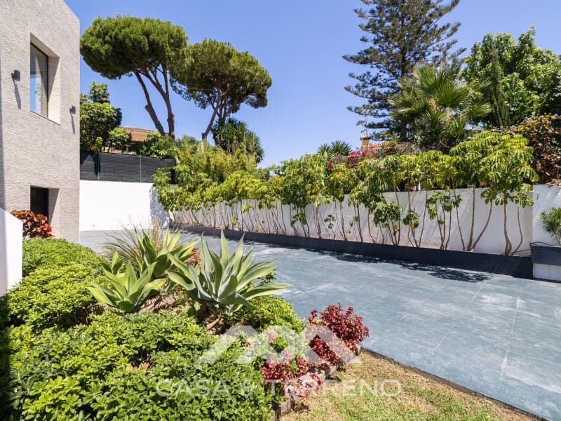 4 quarto Moradia para venda em San Pedro de Alcantara com piscina garagem - 2 495 000 € (Ref: 9695259)