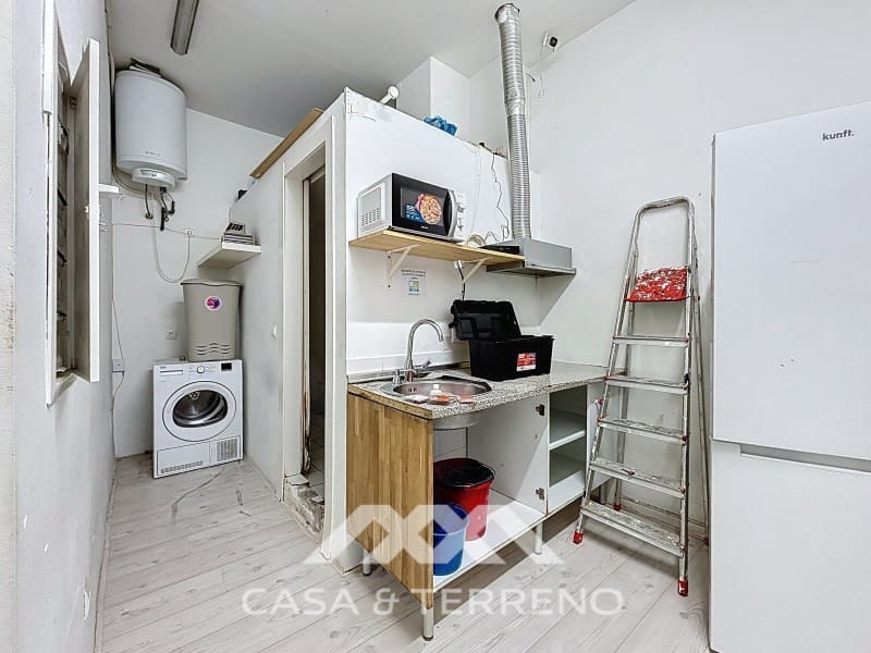 Kommersiell til salgs i Torre del Mar - € 199 000 (Ref: 9695260)