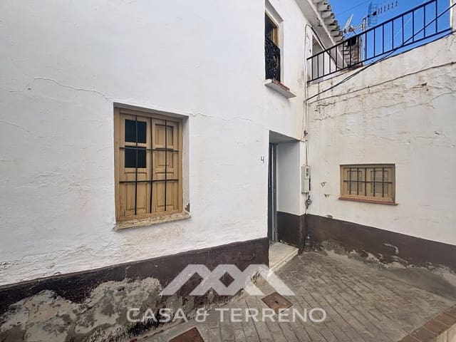 Casa de 5 habitaciones en Benamargosa en venta - 78.000 € (Ref: 9695261)