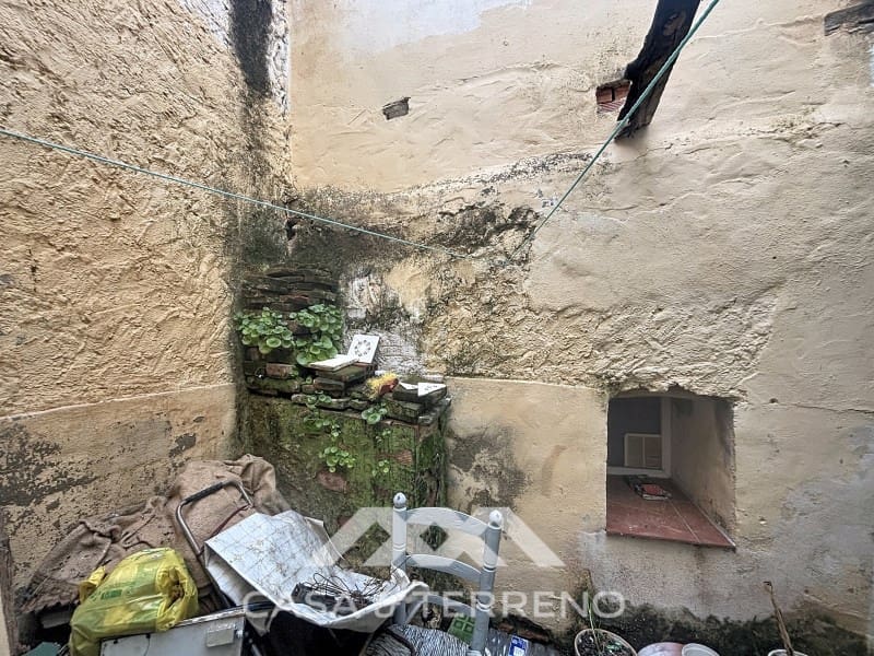 5 Zimmer Haus zu verkaufen in Benamargosa - 78.000 € (Ref: 9695261)