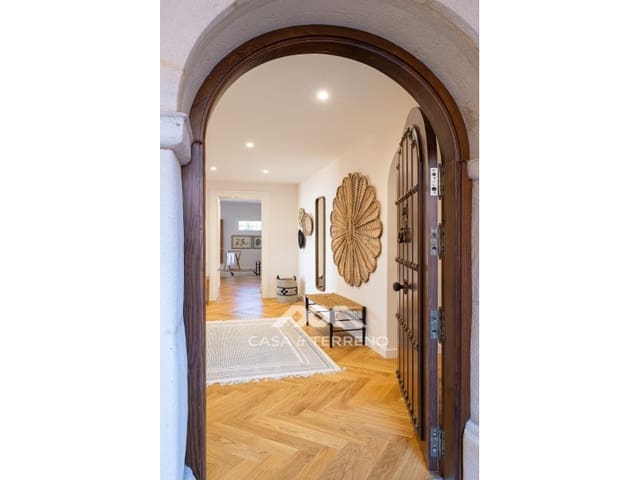 3 bedroom Apartment for sale in Las Brisas, Marbella with pool - € 2,150,000 (Ref: 9695262)