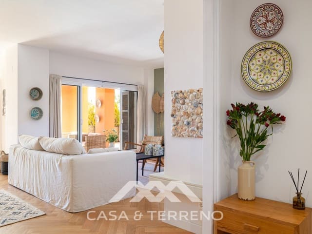 3 bedroom Apartment for sale in Las Brisas, Marbella with pool - € 2,150,000 (Ref: 9695262)