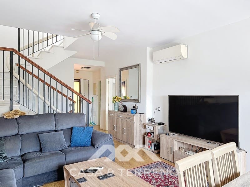 3 bedroom Townhouse for sale in Lagos with pool garage - € 418,000 (Ref: 9698774)