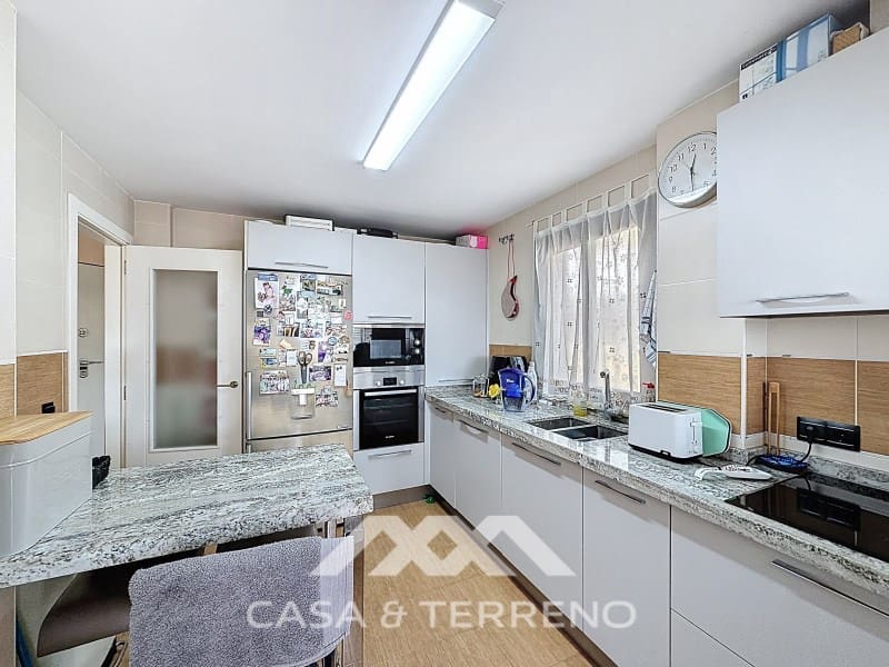 3 bedroom Townhouse for sale in Lagos with pool garage - € 418,000 (Ref: 9698774)