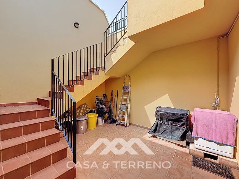 3 bedroom Townhouse for sale in Lagos with pool garage - € 418,000 (Ref: 9698774)