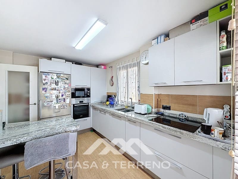 3 bedroom Townhouse for sale in Lagos with pool garage - € 418,000 (Ref: 9698774)