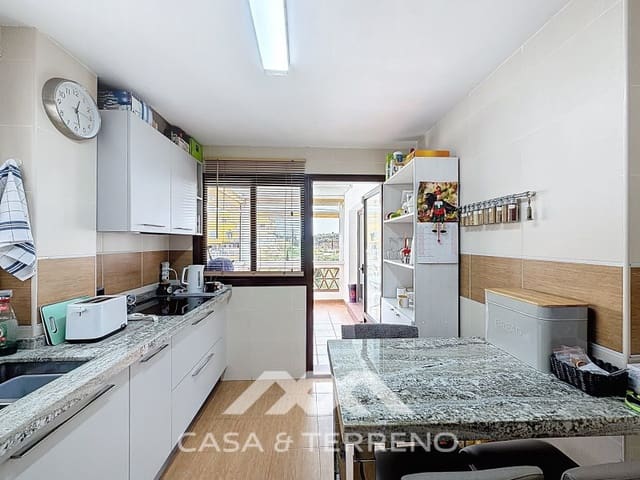 3 Zimmer Haus zu verkaufen in Lagos, Vélez-Málaga mit Pool Garage - 418.000 € (Ref: 9698774)