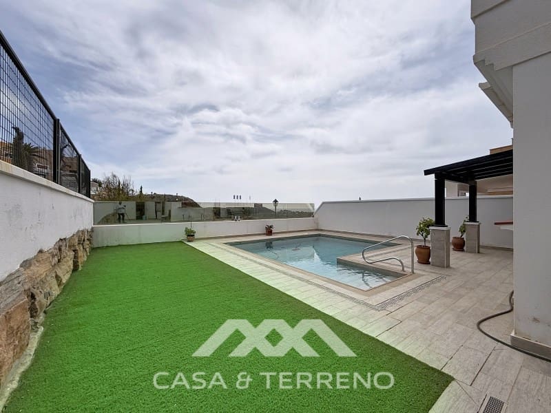 3 bedroom Townhouse for sale in Lagos with pool garage - € 418,000 (Ref: 9698774)