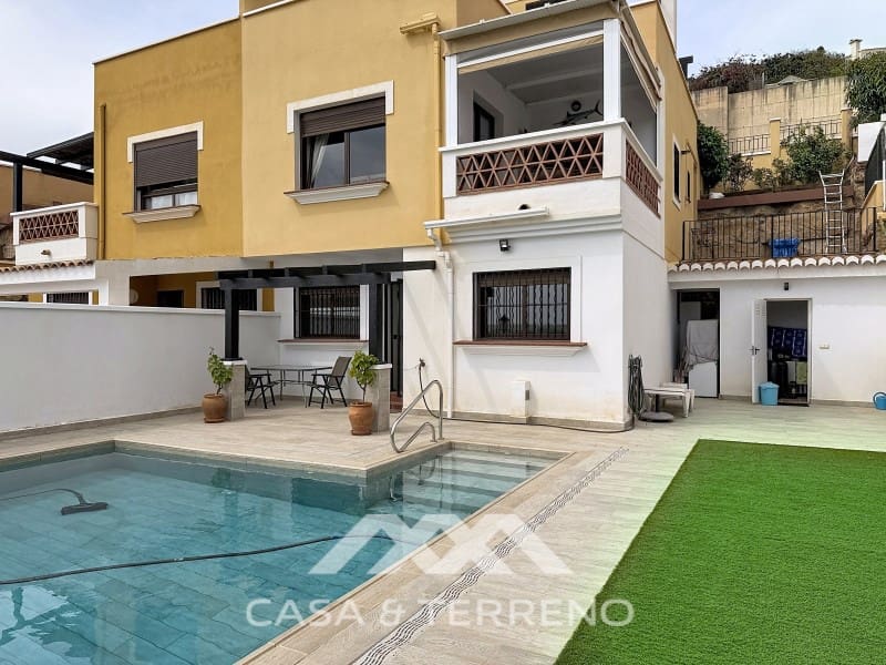 3 bedroom Townhouse for sale in Lagos with pool garage - € 418,000 (Ref: 9698774)