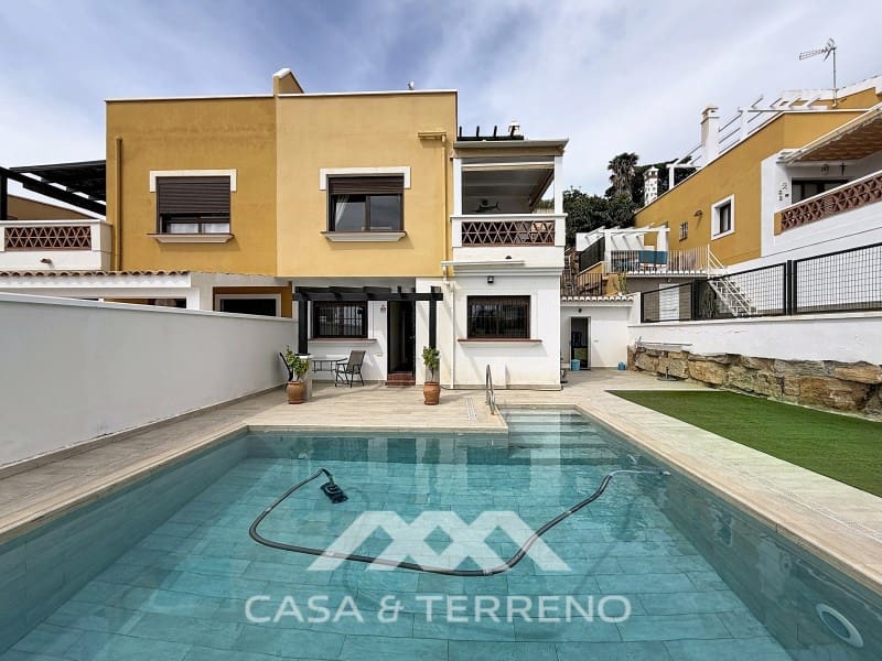 3 bedroom Townhouse for sale in Lagos with pool garage - € 418,000 (Ref: 9698774)