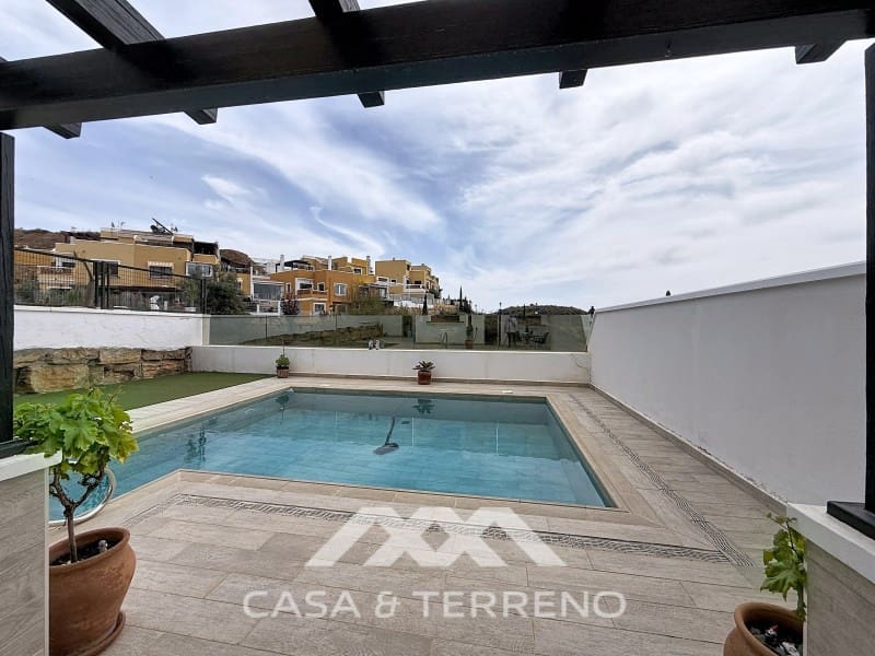 3 bedroom Townhouse for sale in Lagos with pool garage - € 418,000 (Ref: 9698774)