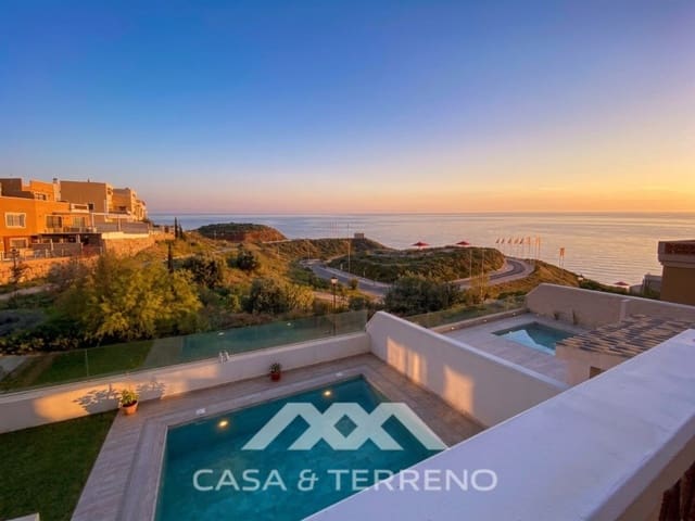 3 sypialnia Dom na sprzedaż w Lagos, Vélez-Málaga z basenem garażem - 418 000 € (Ref: 9698774)