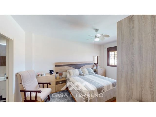3 sypialnia Dom na sprzedaż w Lagos, Vélez-Málaga z basenem garażem - 418 000 € (Ref: 9698774)