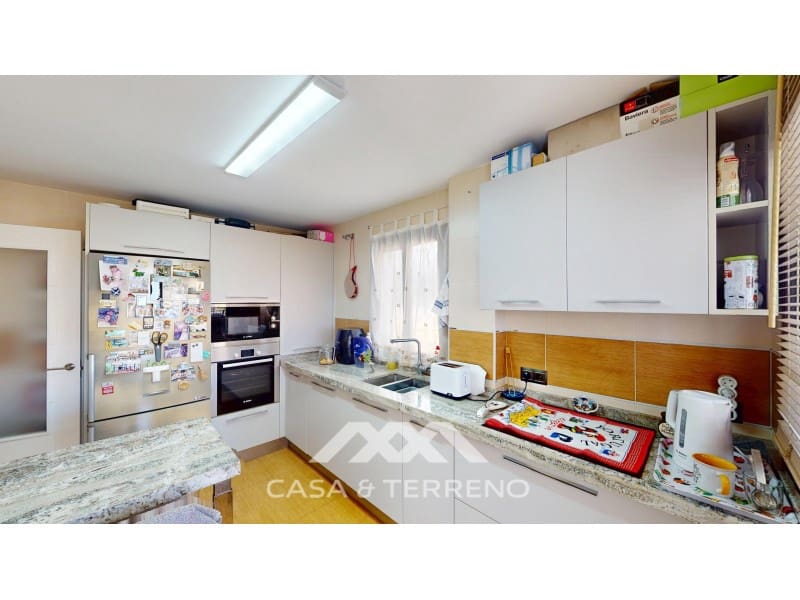 3 chambre Maison de Ville à vendre à Lagos avec piscine garage - 418 000 € (Ref: 9698774)