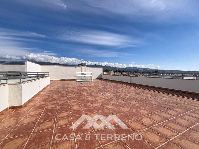 3 sypialnia Penthouse na sprzedaż w Velez-Malaga z garażem - 395 000 € (Ref: 9712124)