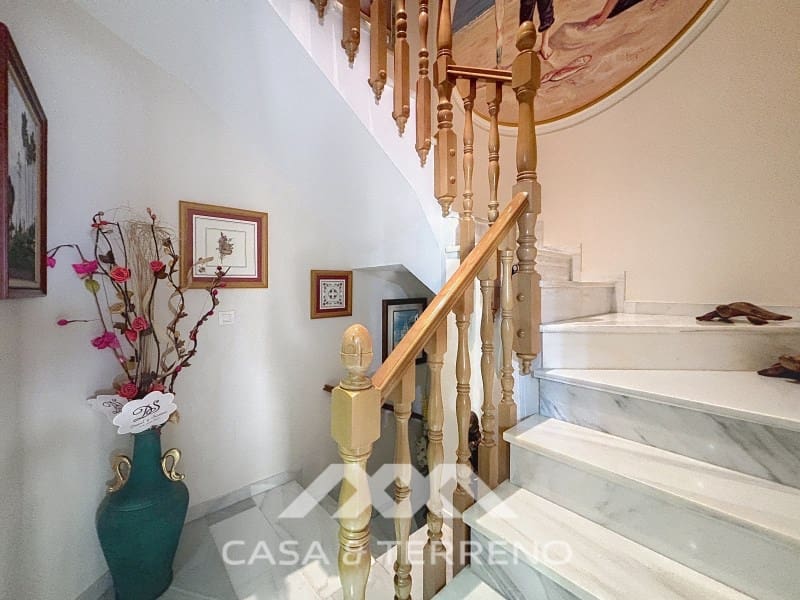 Pareado de 4 habitaciones en Torre del Mar en venta con piscina - 765.000 € (Ref: 9719824)