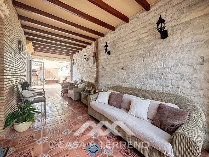 Pareado de 4 habitaciones en Torre del Mar en venta con piscina - 765.000 € (Ref: 9719824)