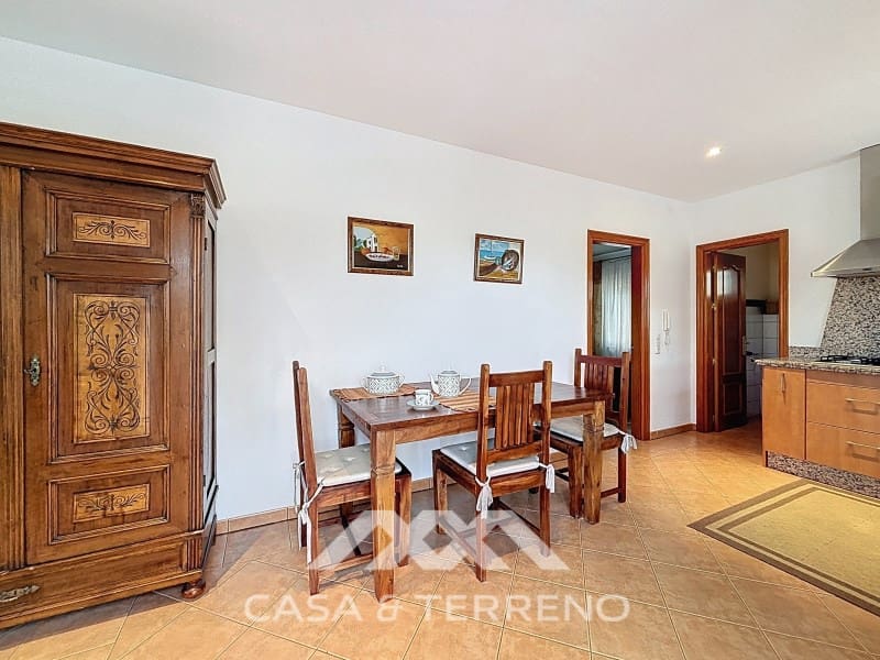 6 soveværelse Villa til salg i Sayalonga med swimmingpool - € 890.000 (Ref: 9719825)