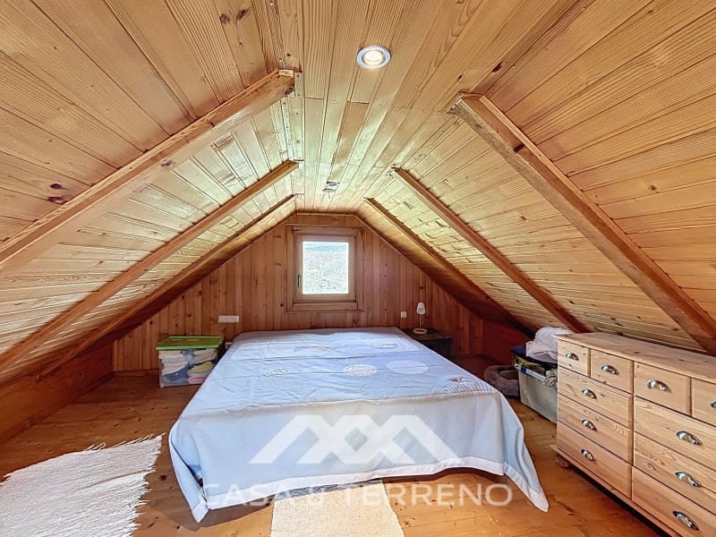 6 soveværelse Villa til salg i Sayalonga med swimmingpool - € 890.000 (Ref: 9719825)