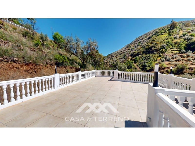 Chalet de 3 habitaciones en Arenas en venta con piscina - 448.000 € (Ref: 9719827)