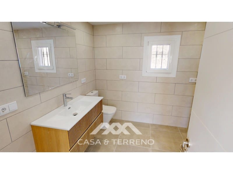 Chalet de 3 habitaciones en Arenas en venta con piscina - 448.000 € (Ref: 9719827)