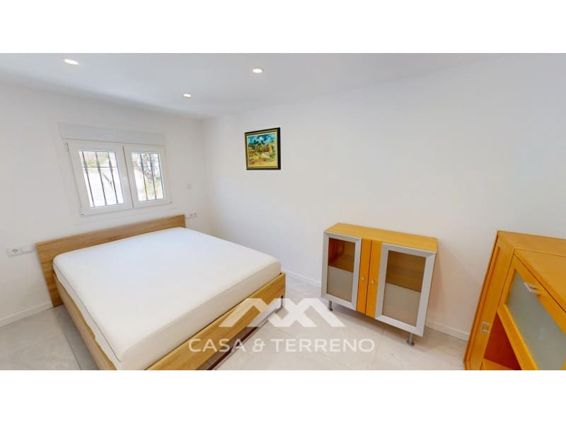 Chalet de 3 habitaciones en Arenas en venta con piscina - 448.000 € (Ref: 9719827)