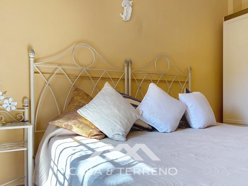 3 bedroom Villa for rent in Velez-Malaga with pool garage - € 1,995 (Ref: 9747780)