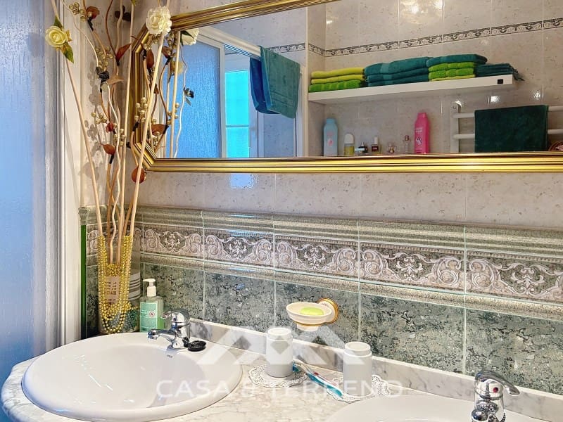 3 bedroom Villa for rent in Velez-Malaga with pool garage - € 1,995 (Ref: 9747780)