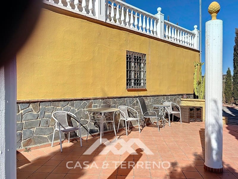 3 bedroom Villa for rent in Velez-Malaga with pool garage - € 1,995 (Ref: 9747780)