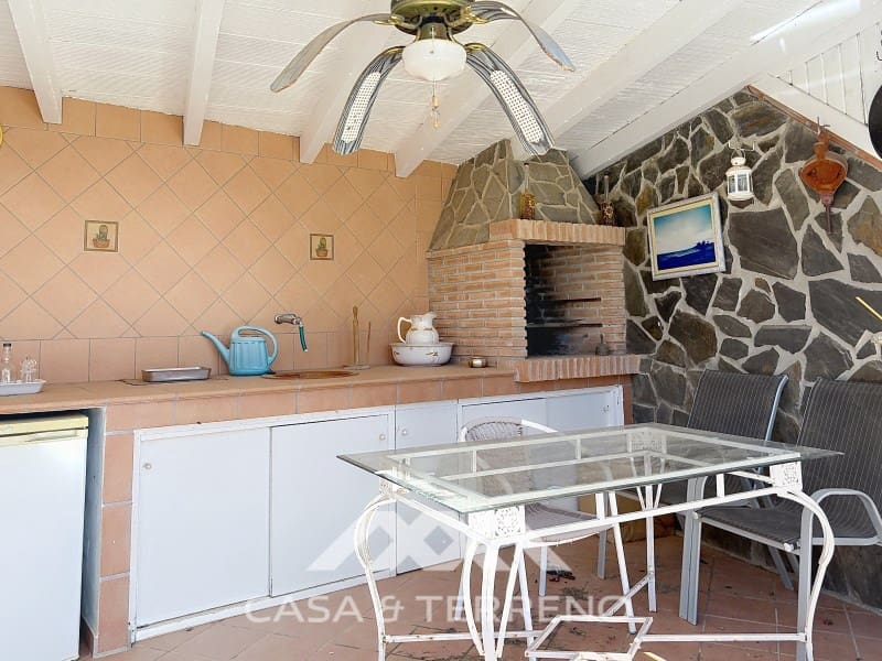 3 bedroom Villa for rent in Velez-Malaga with pool garage - € 1,995 (Ref: 9747780)