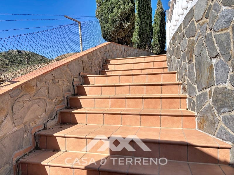 3 bedroom Villa for rent in Velez-Malaga with pool garage - € 1,995 (Ref: 9747780)