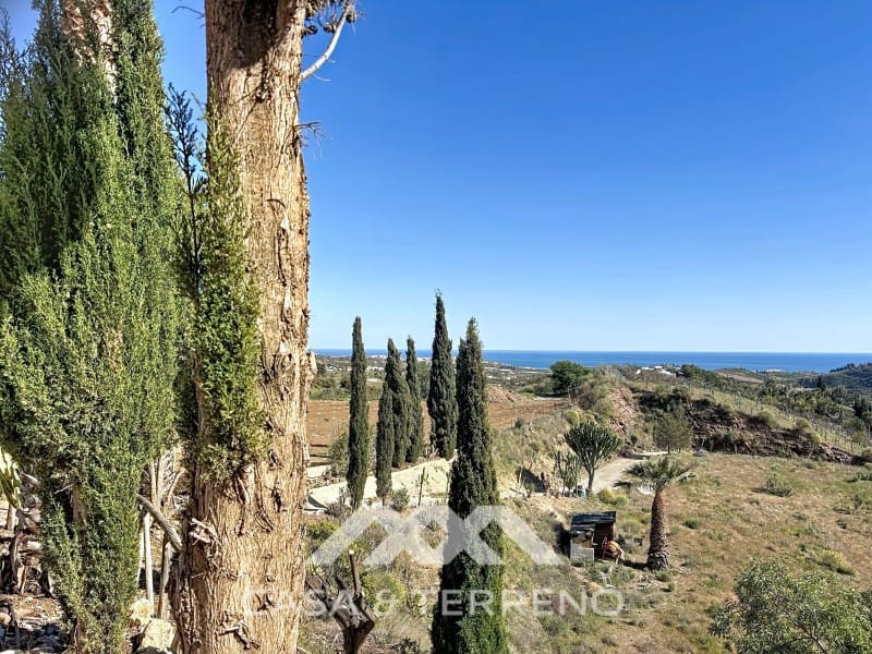 3 bedroom Villa for rent in Velez-Malaga with pool garage - € 1,995 (Ref: 9747780)