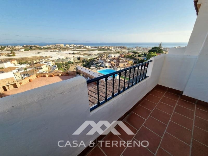 5 soverom Villa til salgs i Torrox Park med garasje - € 465 000 (Ref: 9747781)