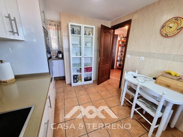 5 soverom Villa til salgs i Torrox Park, Torrox med garasje - € 465 000 (Ref: 9747781)