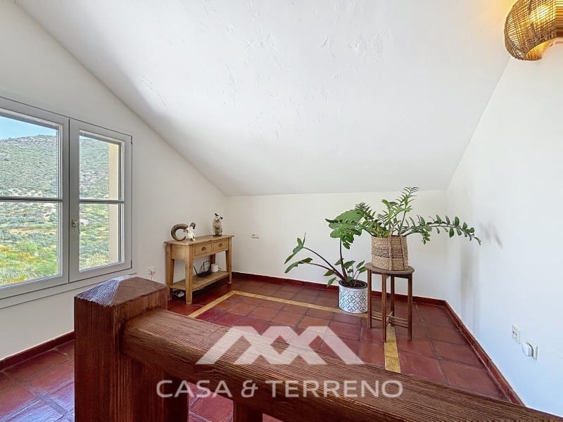 4 quarto Moradia para venda em Alcaucin com piscina - 499 000 € (Ref: 9761906)