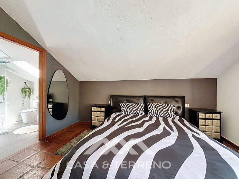 4 quarto Moradia para venda em Alcaucin com piscina - 499 000 € (Ref: 9761906)