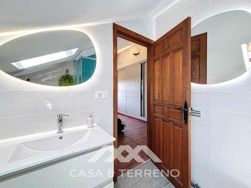 4 quarto Moradia para venda em Alcaucin com piscina - 499 000 € (Ref: 9761906)