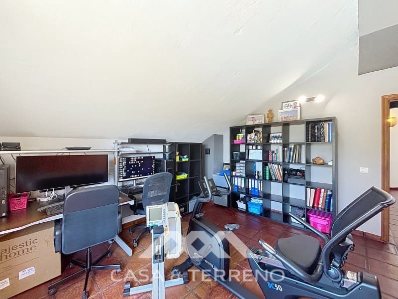 4 quarto Moradia para venda em Alcaucin com piscina - 499 000 € (Ref: 9761906)