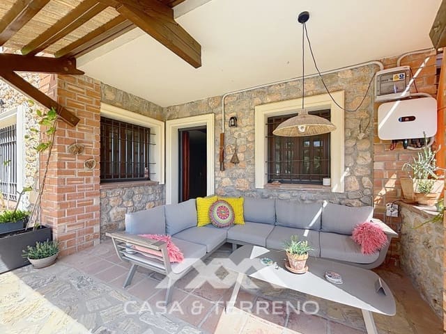 4 quarto Moradia para venda em Alcaucín com piscina - 499 000 € (Ref: 9761906)