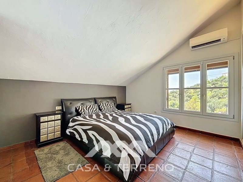 4 quarto Moradia para venda em Alcaucin com piscina - 499 000 € (Ref: 9761906)