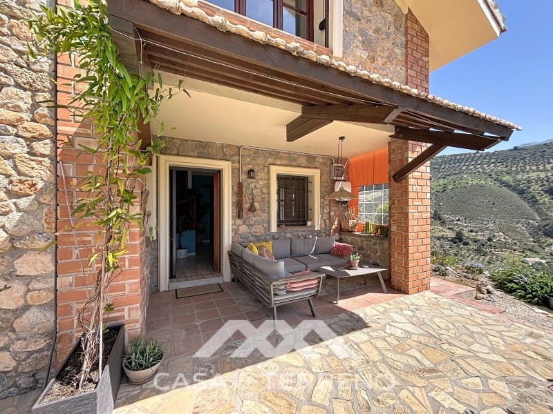 4 quarto Moradia para venda em Alcaucin com piscina - 499 000 € (Ref: 9761906)