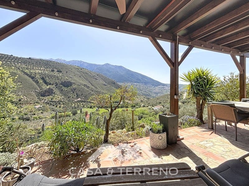 4 quarto Moradia para venda em Alcaucin com piscina - 499 000 € (Ref: 9761906)