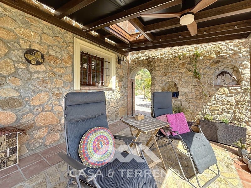 4 quarto Moradia para venda em Alcaucin com piscina - 499 000 € (Ref: 9761906)