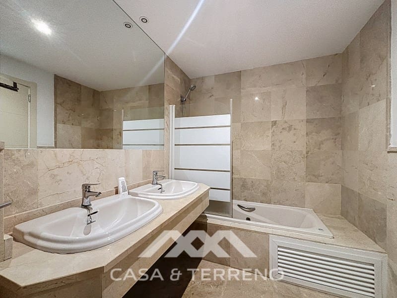 3 chambre Appartement à vendre à Rincon de la Victoria avec piscine garage - 382 000 € (Ref: 9772966)