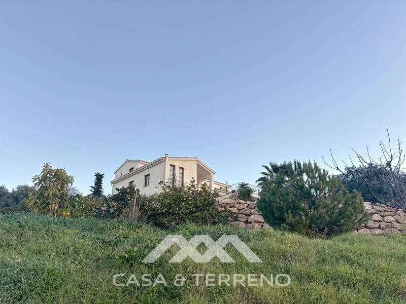 8 Zimmer Villa zu verkaufen in Alcaucin mit Pool - 1.395.000 € (Ref: 9790948)