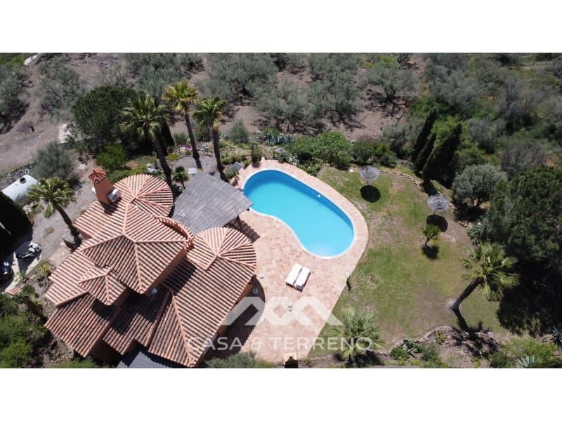 3 bedroom Villa for sale in Algarrobo - € 720,000 (Ref: 9794507)