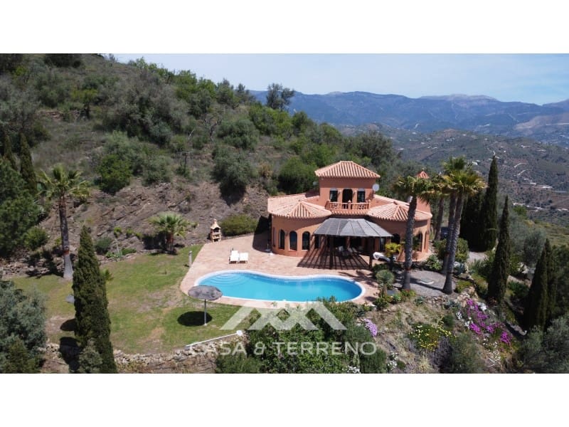 3 bedroom Villa for sale in Algarrobo - € 720,000 (Ref: 9794507)