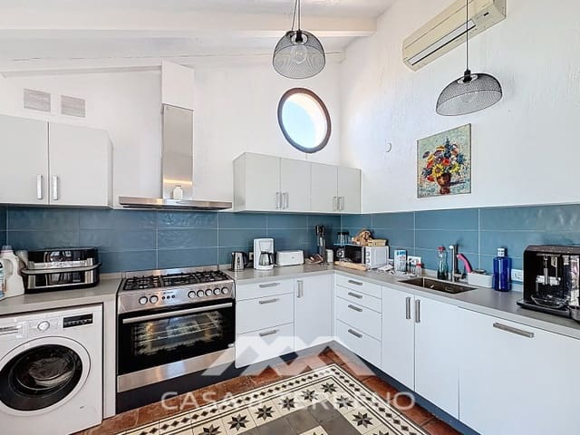 Chalet de 4 habitaciones en Almayate, Vélez-Málaga en venta con piscina - 860.000 € (Ref: 9794509)