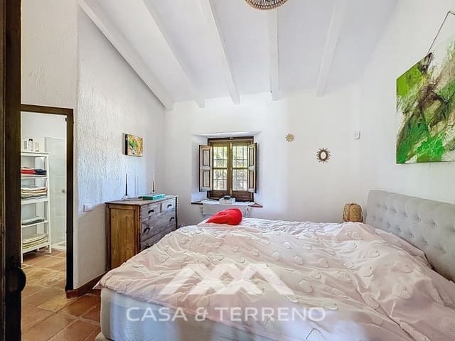 Chalet de 4 habitaciones en Almayate, Vélez-Málaga en venta con piscina - 860.000 € (Ref: 9794509)